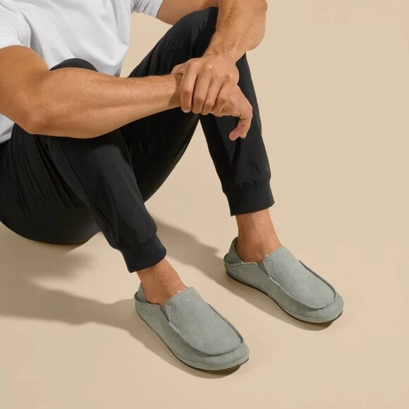OluKai Moloa Men’s Nubuck Slipper Loafers Shoes $140 in Sharkskin - Picture 1 of 14